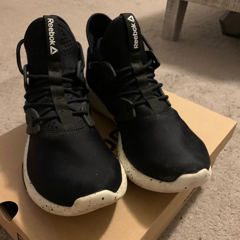 Reebok Hayasu